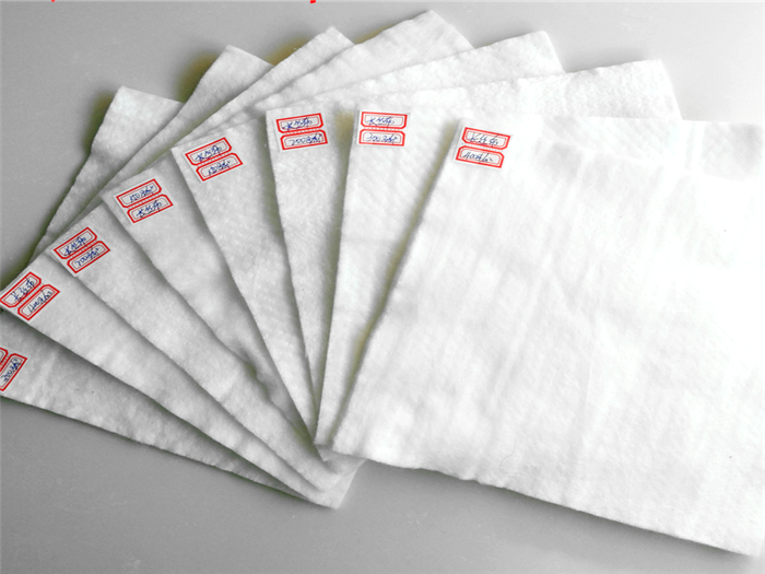 聚酯(zhi)長絲土工布(bù)